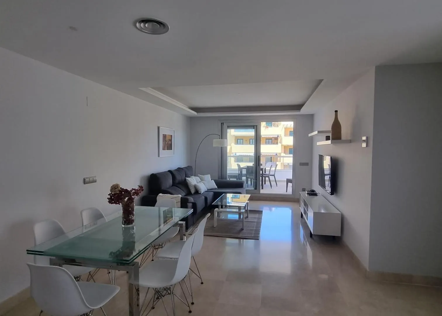 Deluxe 3 Bedroom By Aqua Apartments, Marbella Apartment